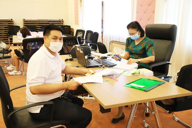 ﻿กรมบังคับคดีจัดกิจกรรมบริจาคโลหิตเฉลิมพระเกียรติแด่พระบรมวงศานุวงศ์ทุกพระองค์